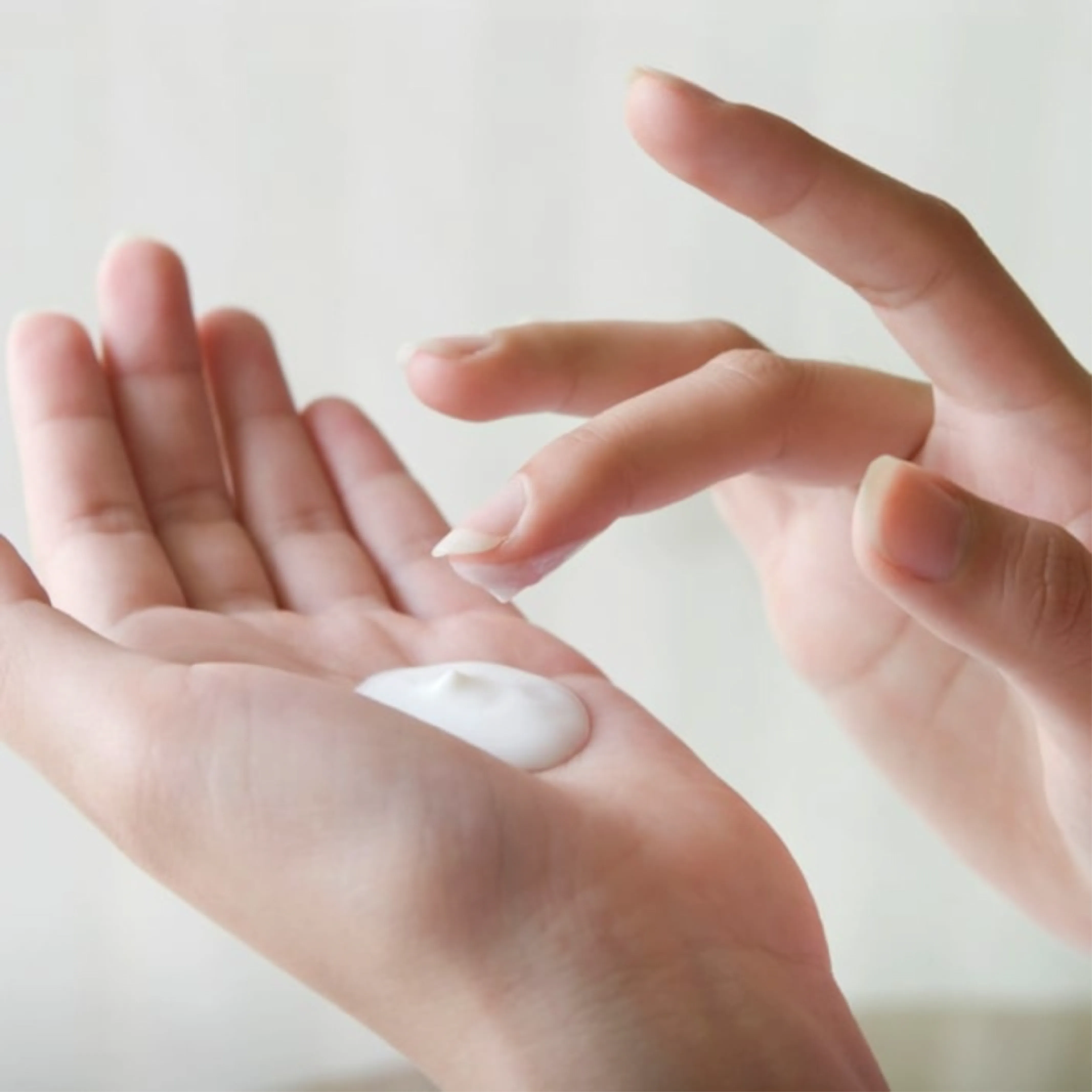 [NUTRI+] CLEANSING MILK