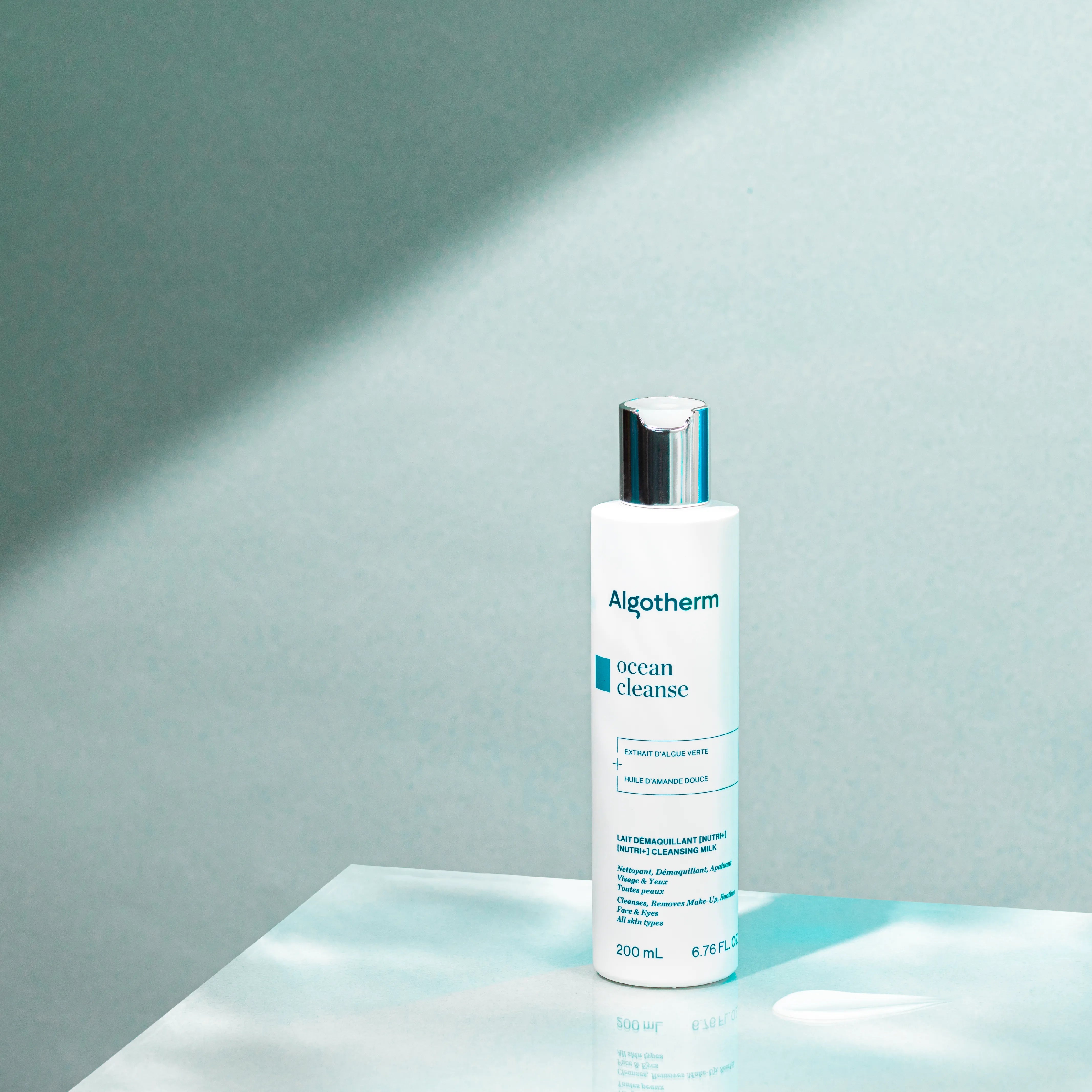 [NUTRI+] CLEANSING MILK